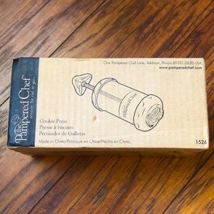 The Pampered Chef Cookie Press